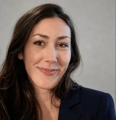 Maître Lara Fatimi